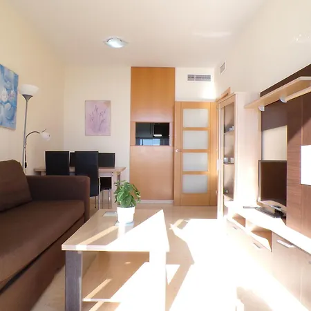 Con Jacuzzi, Sauna, Gimnasio Y Piscina Enfrente Del Mar