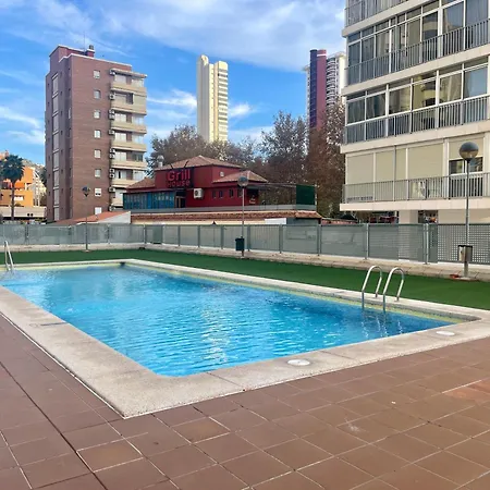 Con Jacuzzi, Sauna, Gimnasio Y Piscina Enfrente Del Mar Daire