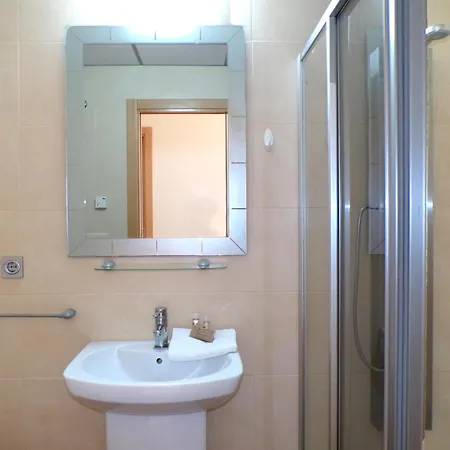 Daire Con Jacuzzi, Sauna, Gimnasio Y Piscina Enfrente Del Mar Benidorm