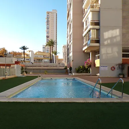 Con Jacuzzi, Sauna, Gimnasio Y Piscina Enfrente Del Mar Benidorm