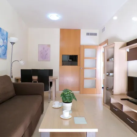 Daire Con Jacuzzi, Sauna, Gimnasio Y Piscina Enfrente Del Mar *