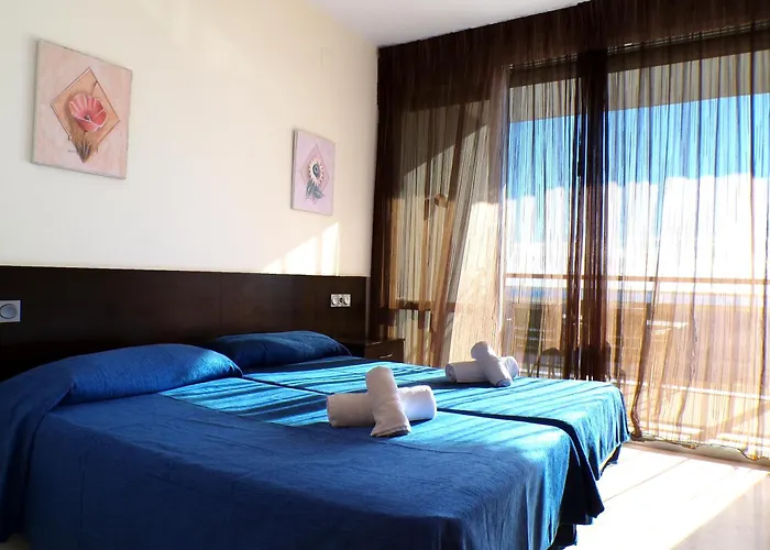 Con Jacuzzi, Sauna, Gimnasio Y Piscina Enfrente Del Mar *